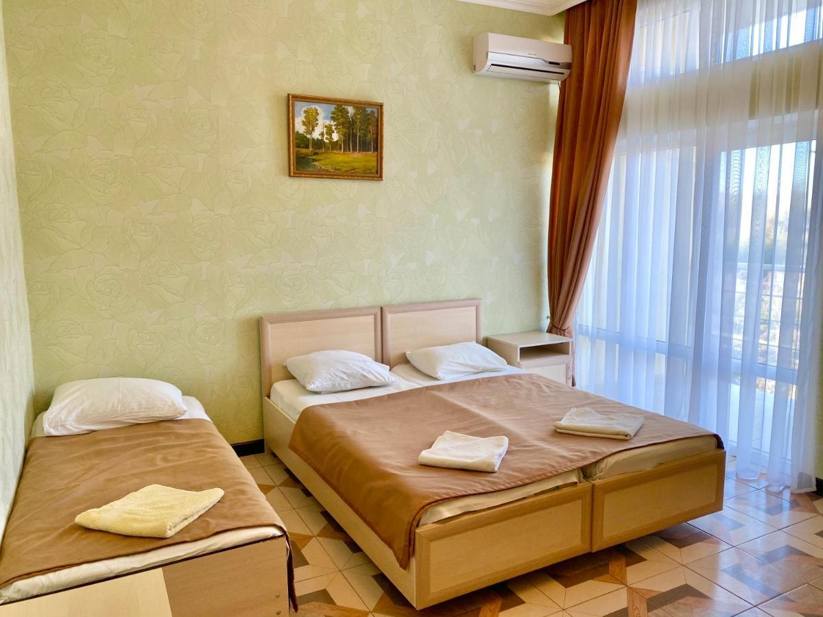 Мини-Отель Кристалл Gantiadi Exterior foto