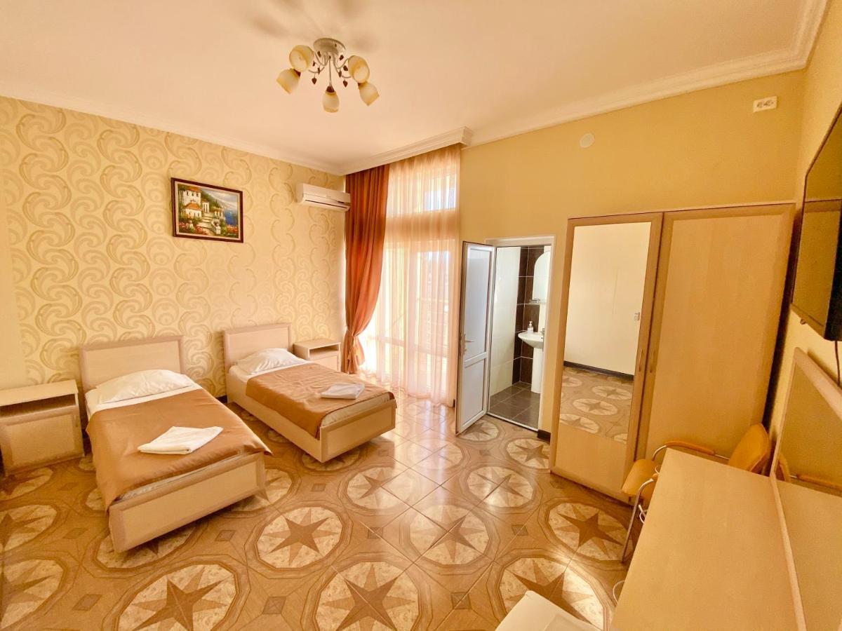 Мини-Отель Кристалл Gantiadi Exterior foto